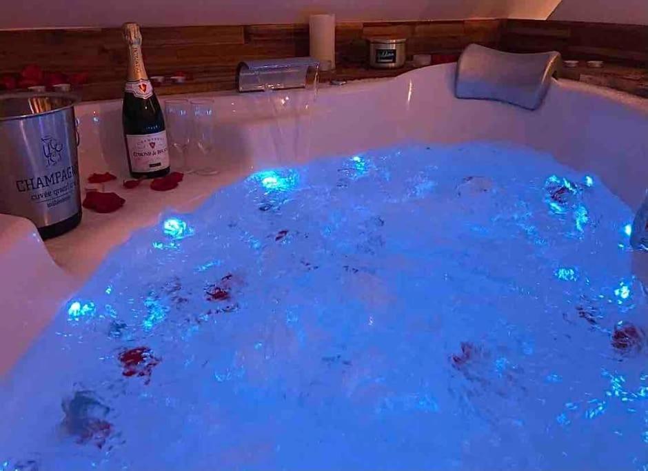 Sejour Detente Au Coeur De Macon Spa,Cine,Bouteille Offerte Mâcon Exterior foto