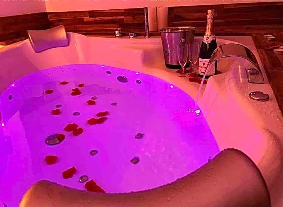 Sejour Detente Au Coeur De Macon Spa,Cine,Bouteille Offerte Mâcon Exterior foto
