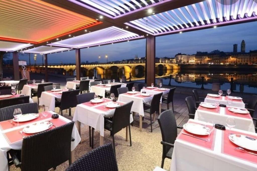 Sejour Detente Au Coeur De Macon Spa,Cine,Bouteille Offerte Mâcon Exterior foto
